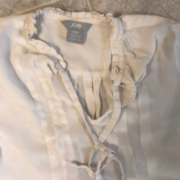 😎🥰 3 for 20! Cream tie up blouse - Picture 3 of 3